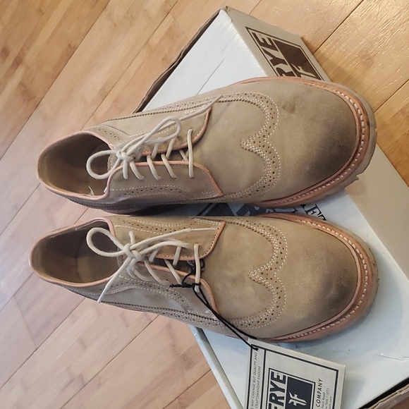 Frye men suede Wingtip shoes size 10m with the box - Picture 3 of 8